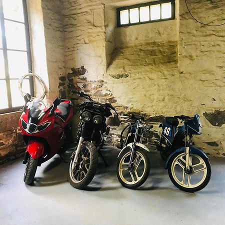 Viré Beautiful, Historic Manoir In Semi-Rural Settingヴィラ エクステリア 写真