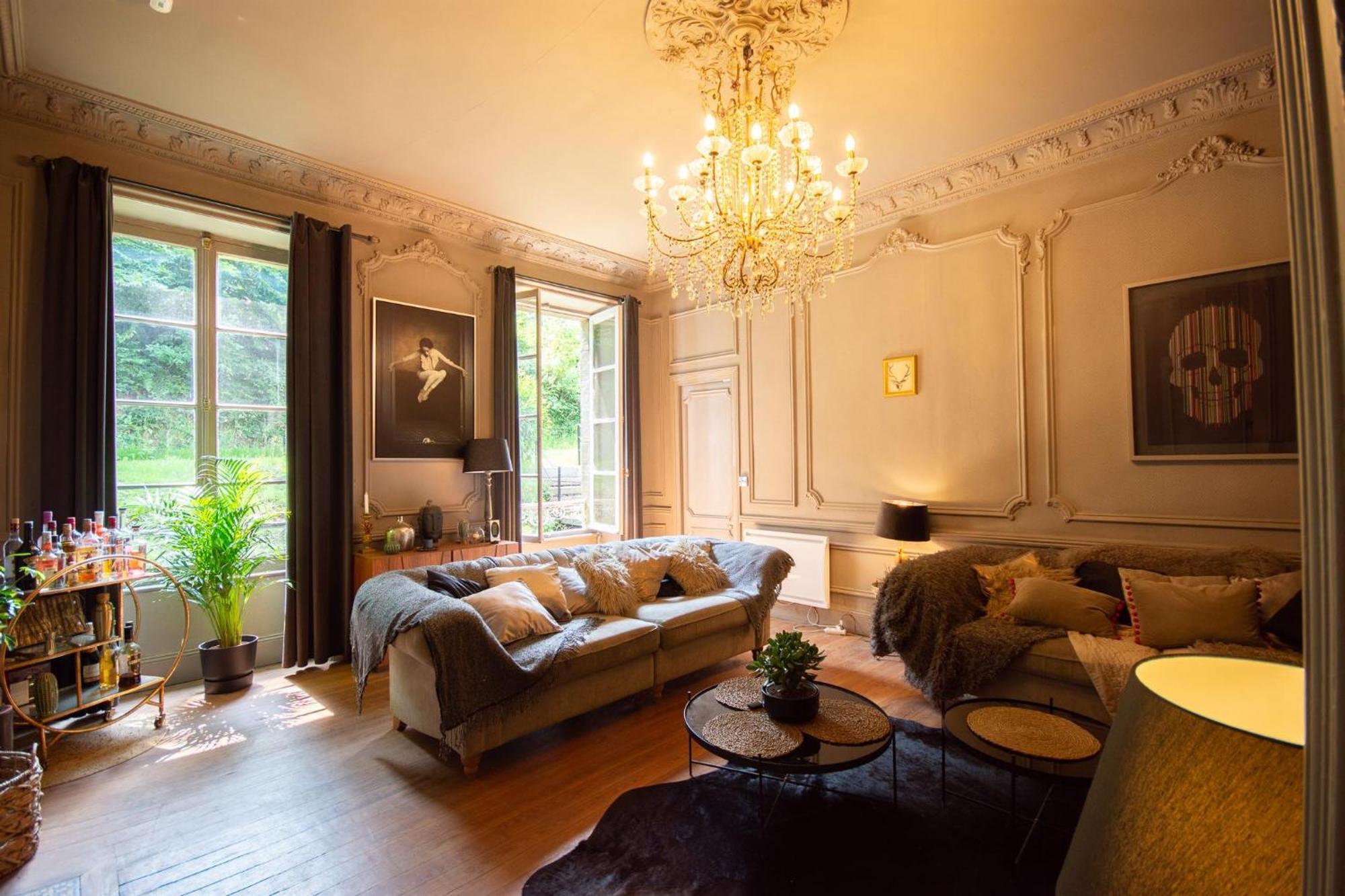 Viré Beautiful, Historic Manoir In Semi-Rural Settingヴィラ エクステリア 写真