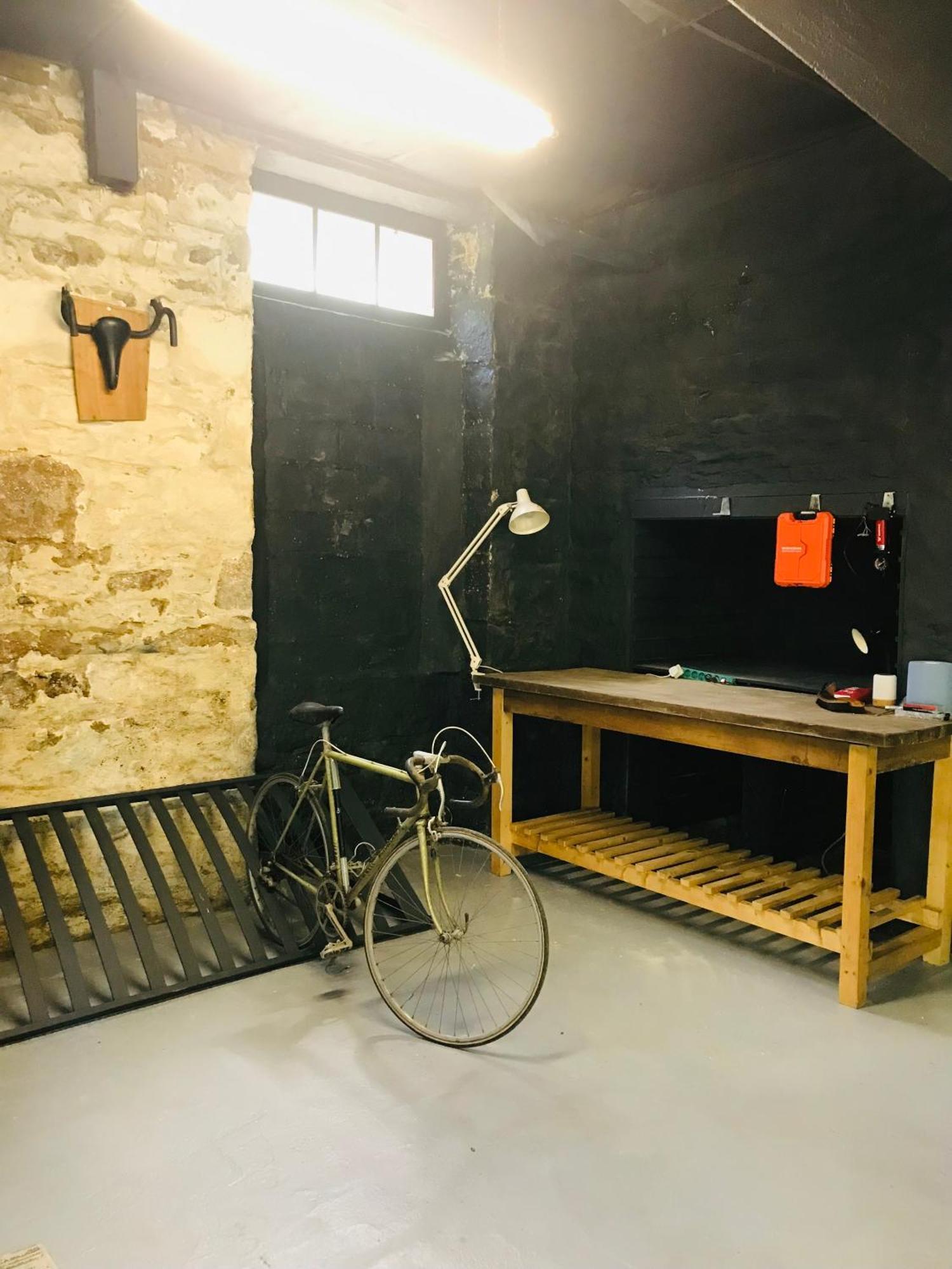 Viré Beautiful, Historic Manoir In Semi-Rural Settingヴィラ エクステリア 写真